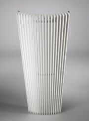 Acro Wall in RAL 9016