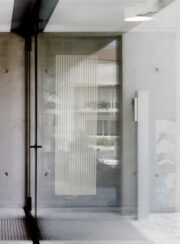 Carre Vertical Radiator in RAL 9016