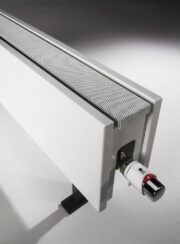 Linea Plus Free Standing in RAL 9016 Valve Detail