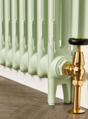 Mercury 2 column in palm