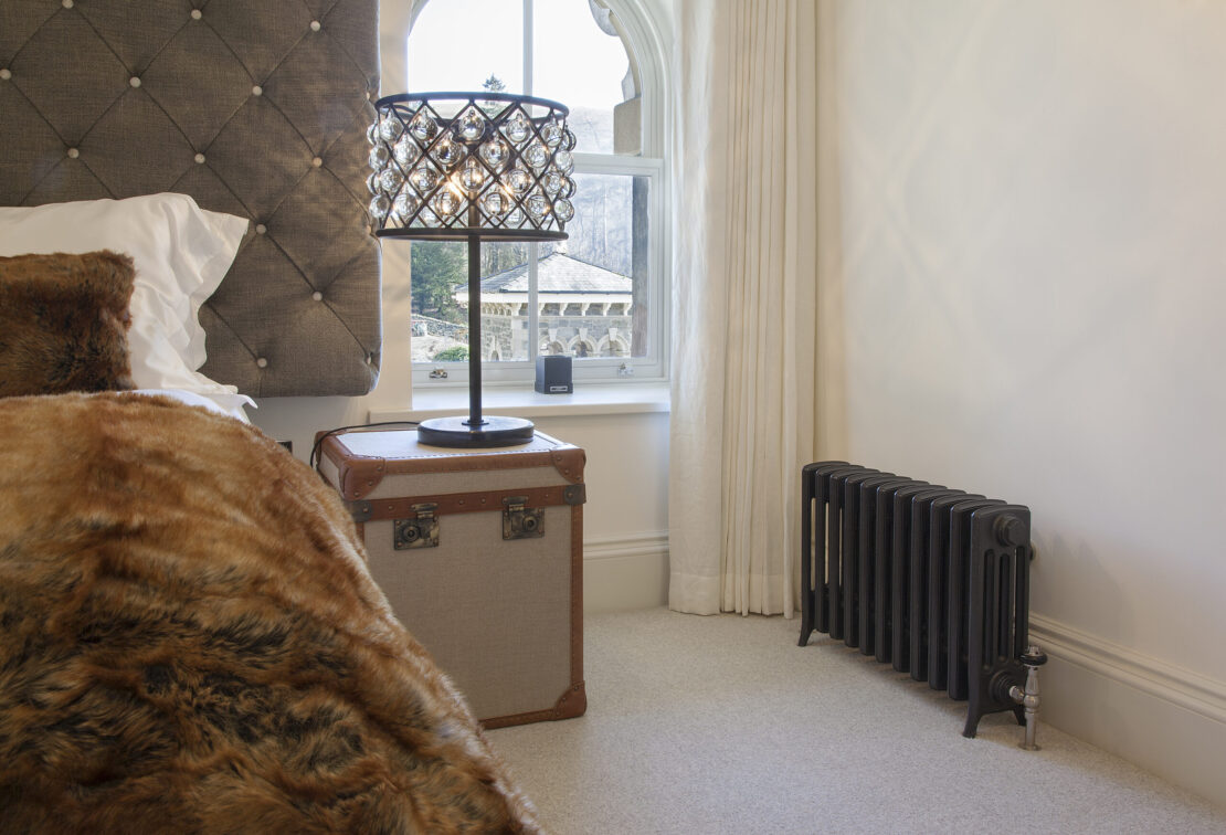 Spartan 4 Column cast Iron Radiator Traditional Style in Matt Black