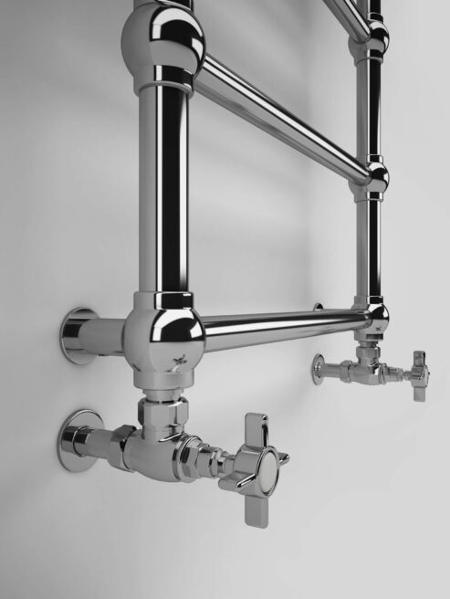 Retro Wall Mounted in Chrome