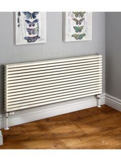 Horseshoe Cubed Horizontal radiator in white
