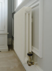 Tuba classic steel column in white