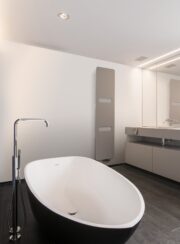 Grey Oni Radiator with Cut-Out Black Bath