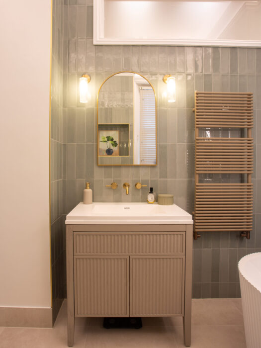 Hertfordshire Ensuite Interior Designer Lucy Single Towel Rails in Quartz Dust